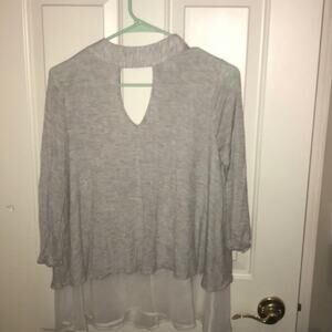 H.i.p. cut out two tiered gray shirt S